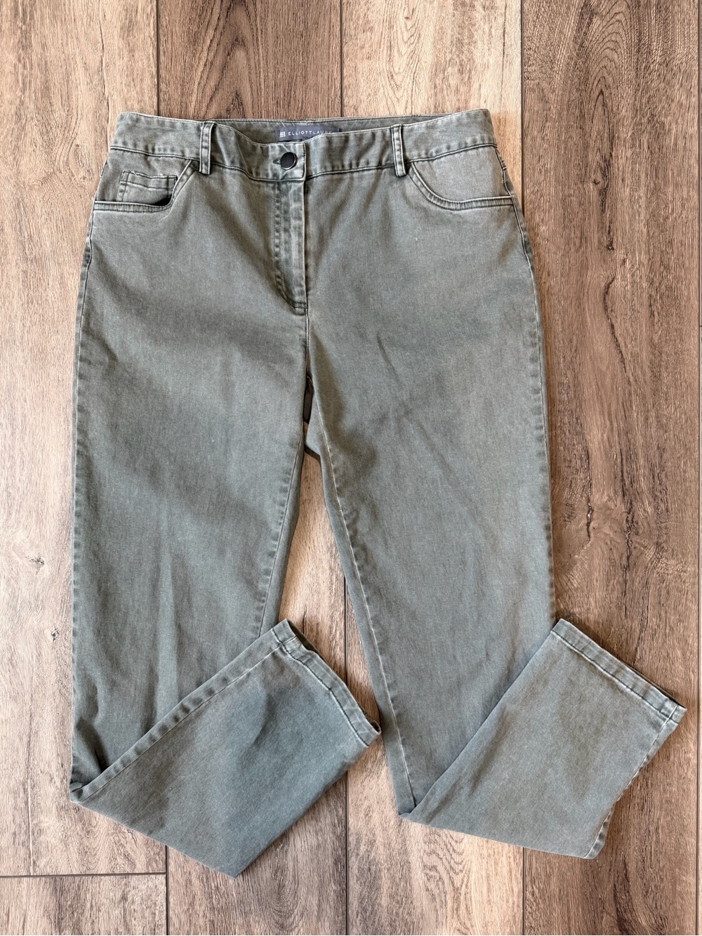 Elliott Lauren- Classic High-Rise Straight Leg Women's Jeans in Olive Green (4)